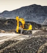 Tích hợp nhiều chế độ công suất (Eco, Standard, Power), máy xúc đào bánh xích JCB 215LC HD cho phép người điều khiển tùy chỉnh sức mạnh theo tải trọng thực tế, đảm bảo không có giọt nhiên liệu nào bị lãng phí trên công trường.