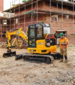 Sử dụng chốt bạc tẩm graphite cao cấp, máy xúc đào mini JCB E35Z kéo dài chu kỳ châm mỡ bôi trơn lên đến 500 giờ. Thiết kế thông minh này giúp doanh nghiệp cắt giảm đáng kể thời gian bảo trì và vật tư tiêu hao.