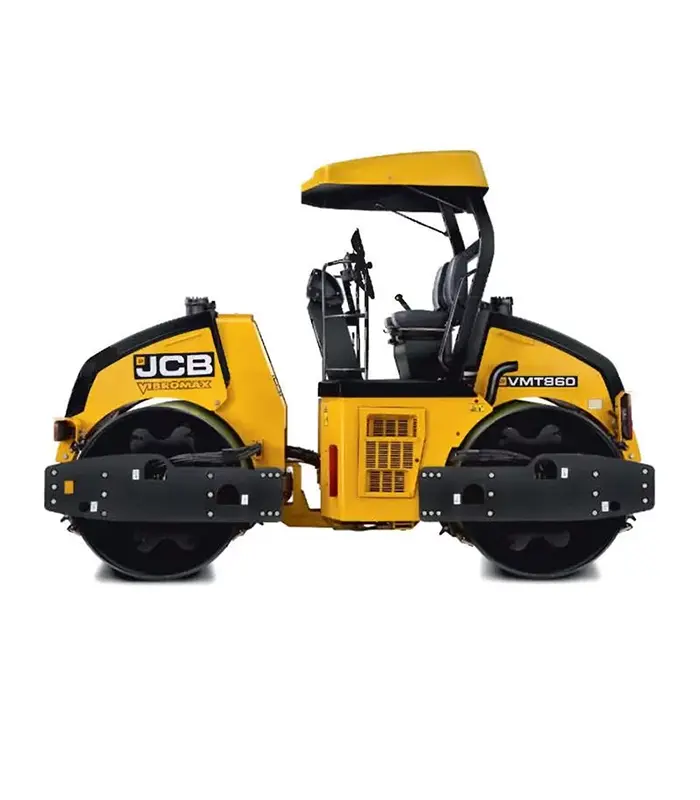 Bồn nước lớn trên JCB VMT860 thường được chia thành hai ngăn/bồn đặt ở phía trước và sau. Khi chứa đầy nước, nó đóng vai trò như một đối trọng bổ sung, giúp xe đầm chắc hơn, duy trì lực ép tĩnh và lực nén tối đa phân bổ đều xuống mặt đường.