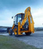Bình tích áp cao cấp có nhiệm vụ hấp thụ các cú sốc áp suất ngược để bảo vệ hệ thống thủy lực của thiết bị mang khỏi nguy cơ rạn nứt đường ống. Các đệm cao su giảm chấn Vibro Isolation triệt tiêu xung lực dội ngược nhằm gia tăng tuổi thọ cho cần xe đào và giảm mệt mỏi cho người vận hành