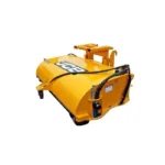 Thiết kế gọn gàng của bộ quét thu gom mang lại tầm nhìn thoáng đạt 360 độ giúp loại bỏ hoàn toàn các điểm mù nguy hiểm xung quanh xe xúc. Tiện ích an toàn này vượt trội hơn hẳn các dòng xe quét đường thông thường vốn bị phụ thuộc nặng nề vào hệ thống gương chiếu hậu.
