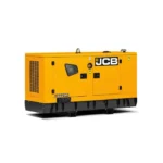 Bảng điều khiển kỹ thuật số thông minh Deep Sea Electronics hỗ trợ giám sát liên tục các chỉ số áp suất, nhiệt độ và dòng sạc. Màn hình trực quan hiển thị rõ ràng qua cửa sổ kính cường lực giúp người vận hành kiểm soát hệ thống một cách chủ động.