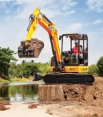 Thiết kế thép chịu lực giúp máy xúc đào mini JCB 55Z-1 giảm hao mòn và duy trì sự ổn định trong điều kiện khắc nghiệt.